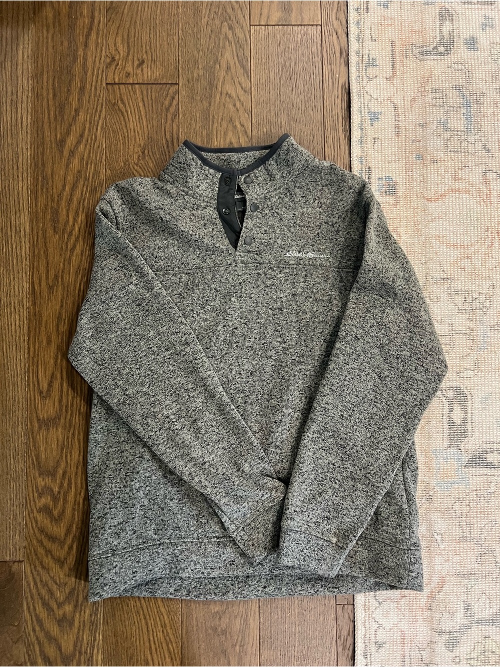 Eddie Bauer- Men's Grey Heather Quarter-Snap Pullover Sweater